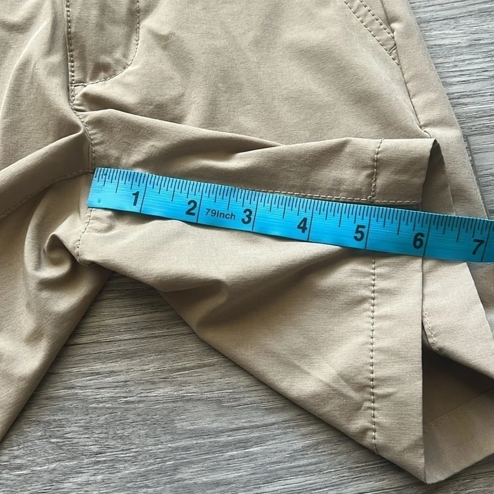 Old Navy Khaki Shorts Size 7